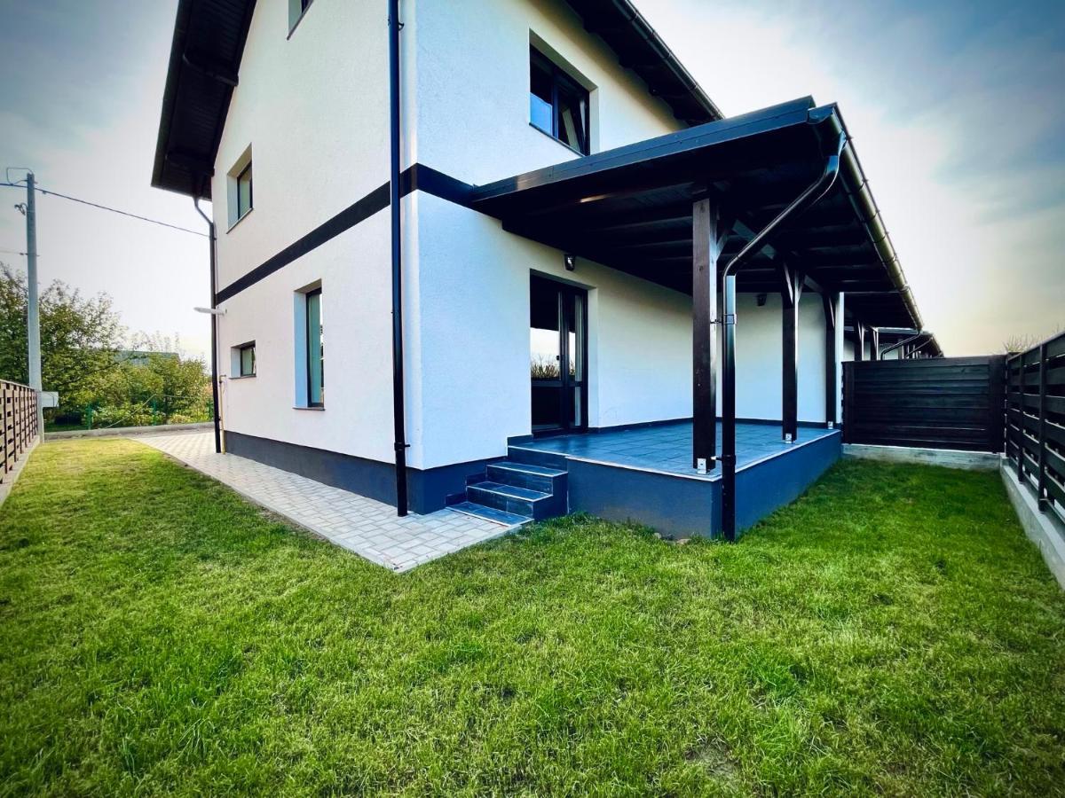Apartmán Express Estates Lisaura Exteriér fotografie