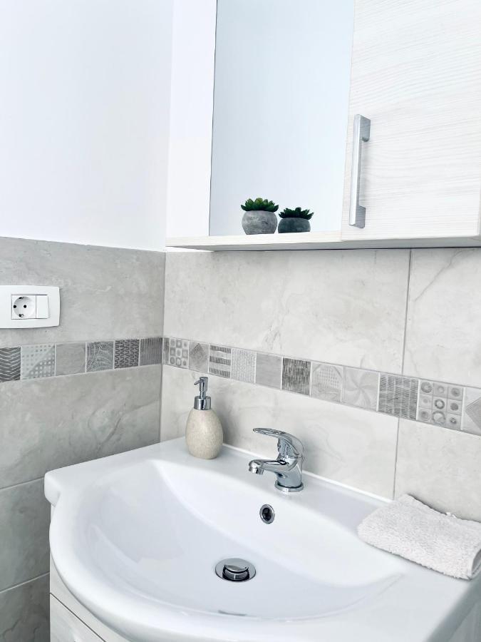 Apartmán Express Estates Lisaura Exteriér fotografie